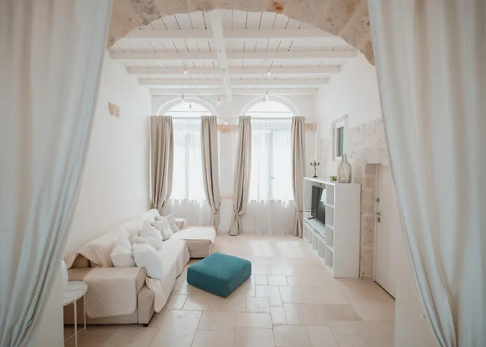 Le Arcate Sul Mare ביצ'לייה